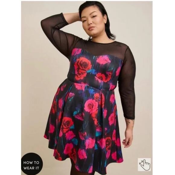 Torrid Mini Scuba Illusion Neck Dress NWT Size 3X Romance - Picture 1 of 9